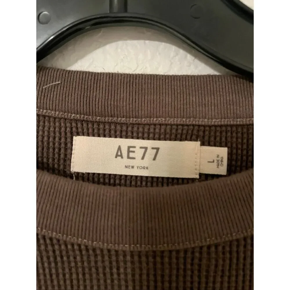 AE77 Long-Sleeve Thermal Top – Brown NEW NWT